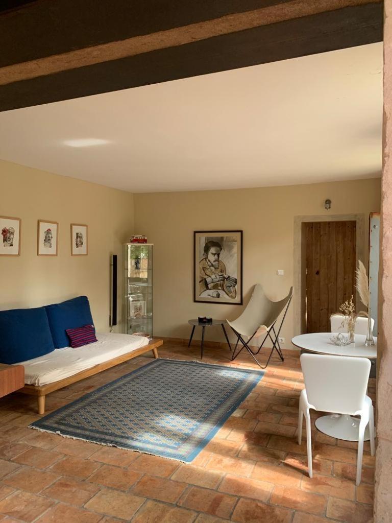 Bed and Breakfast Mas Carita Cabannes Exterior foto